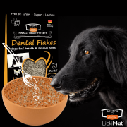 ZESTAW! QCHEFS Dental Flakes + LickiMat® Wobble™