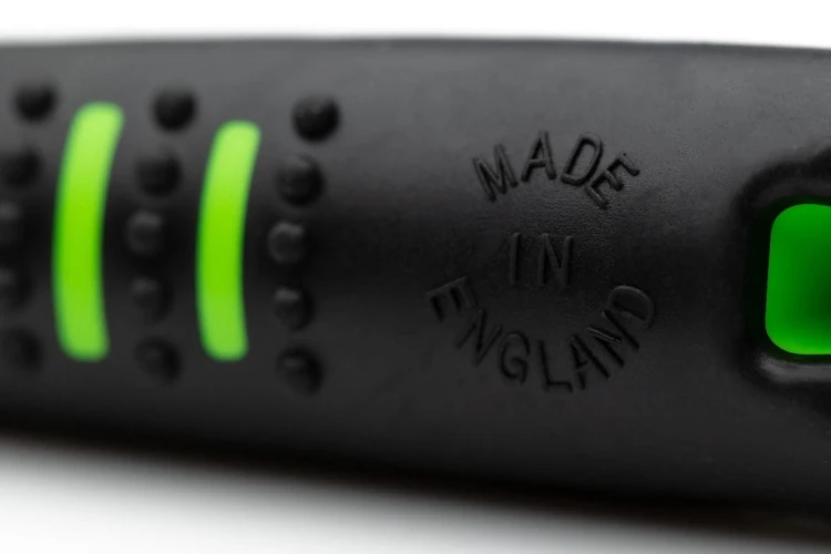 ACME ALPHA 211 1/2/ Black on Neon Green