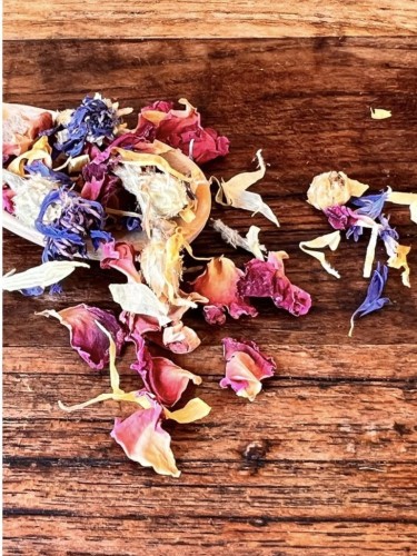 Cooka’s Cookies FLOWER POWER Topper z płatków kwiatów 35g dla psa