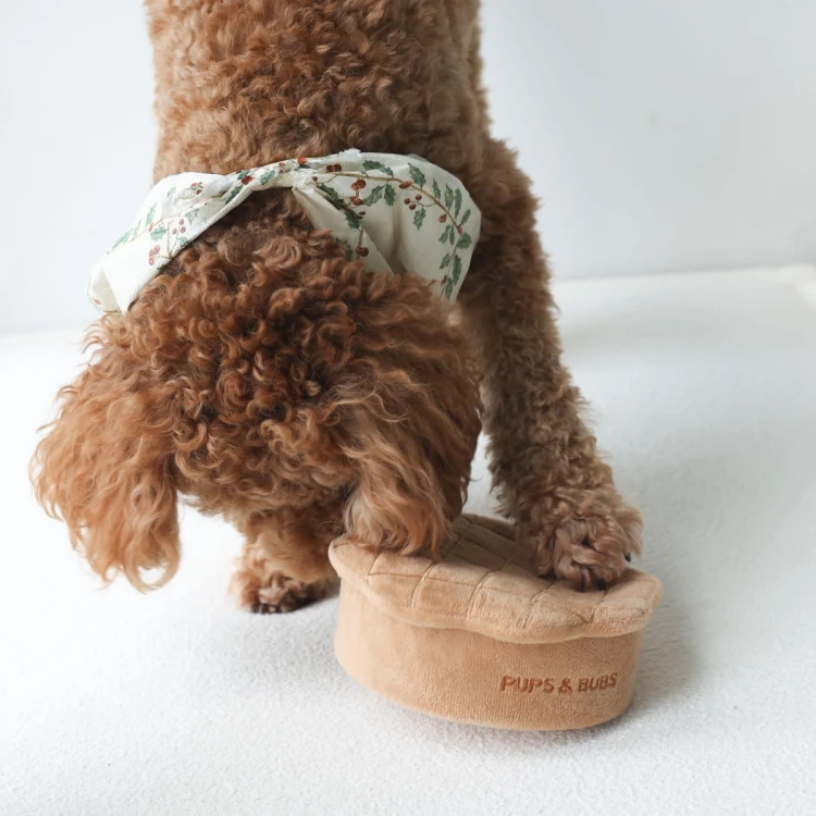 Pups &amp; Bubs APPLE PIE Szarlotka zabawka węchowa  dla psa i kota